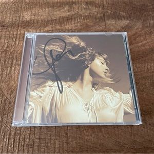Taylor Swift Signed Fearless Taylor's Version CD